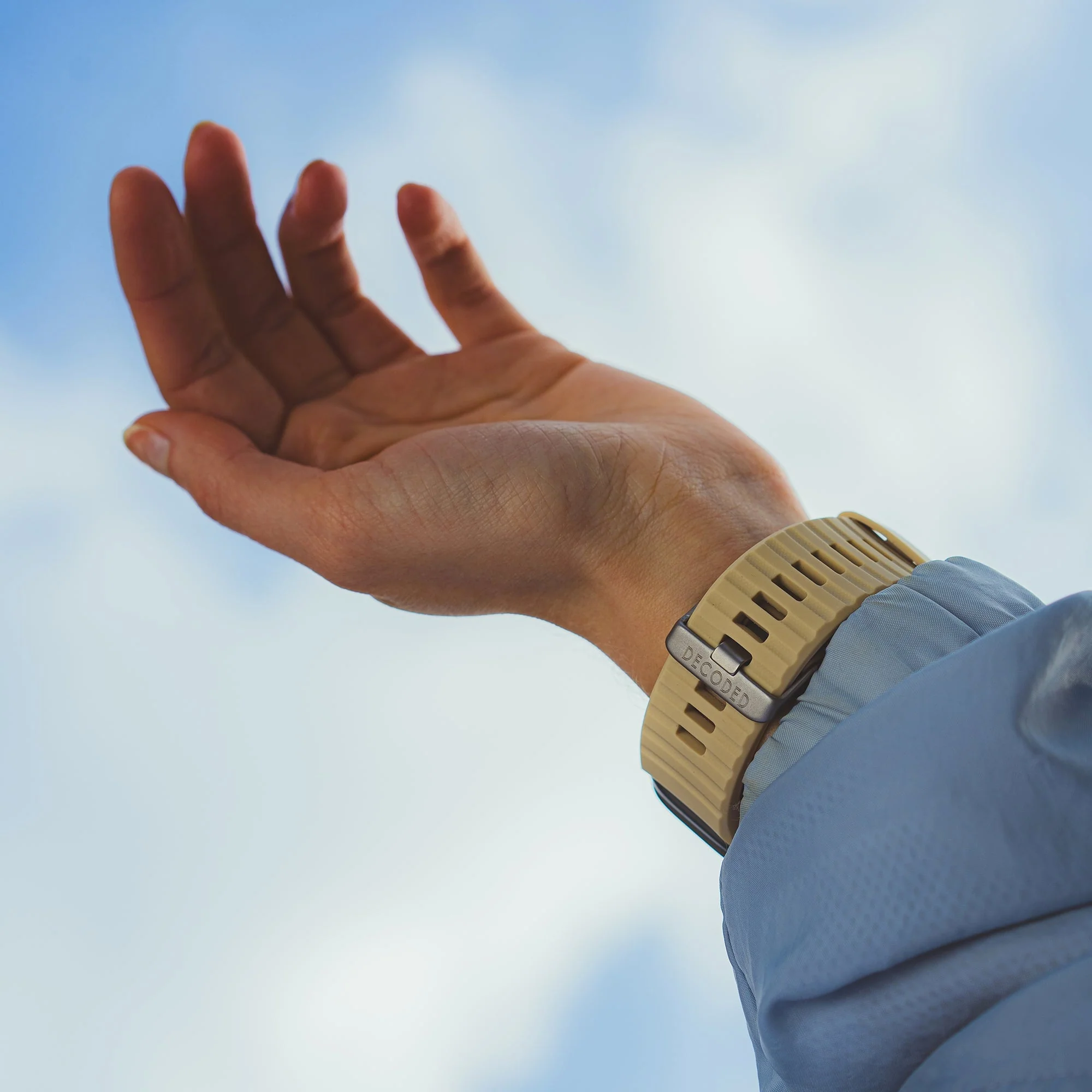 Sport Silicone Ultra Traction Band | Beige | Apple Watch Ultra | D24AWS49UTS1WE - Image 4